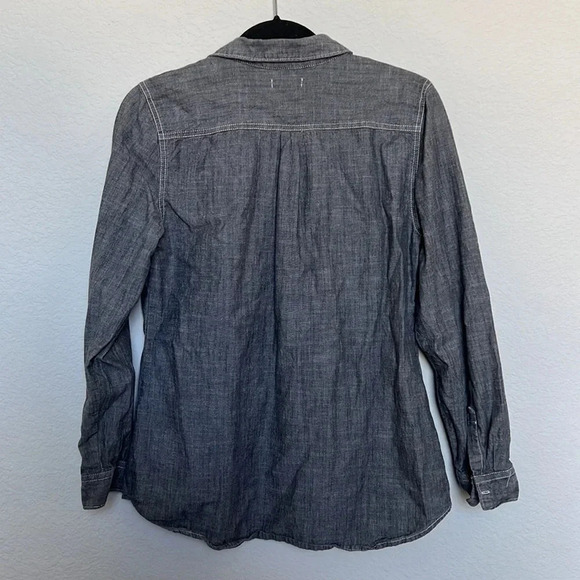 Old Navy Grey Chambray Button Down Shirt - Picture 4 of 5